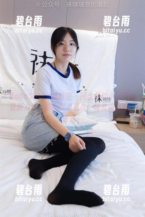 BoBoSocks袜啵啵 - 网盘里的小沫肉丝最新力作，脚尖那点透亮，隐隐透出些许萌动…