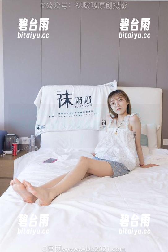 BoBoSocks袜啵啵 - 稚予吊带黑丝：一件衣服能让你天天想私聊，精选美图专属！