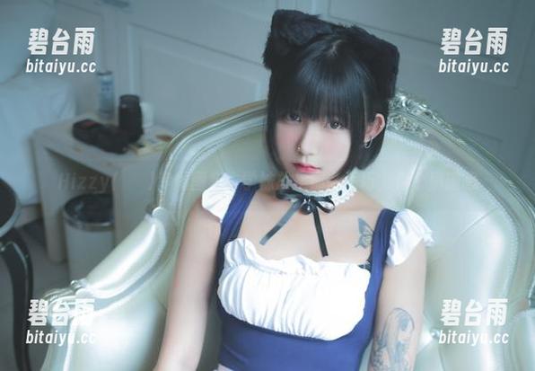 Hizzy(히지)专属图集：学妹总是那么乖巧，借个肩膀吧