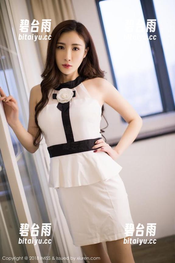 IMiss爱蜜社 - 姐妹情深，分享小丽莎萌萌哒和她的‘妹妹’的合拍照片，没想到这一刻会抓住我的心！