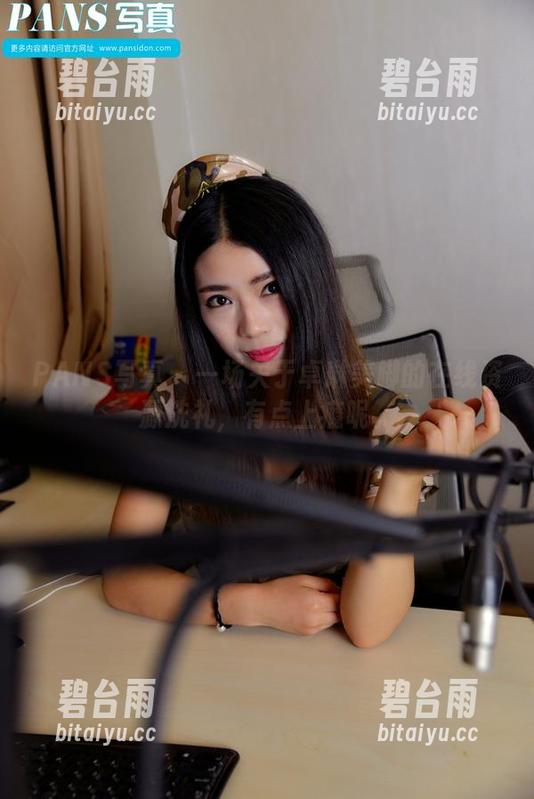 PANS写真 - 一场关于卓琳美脚的在线资源洗礼，有点上瘾呢。