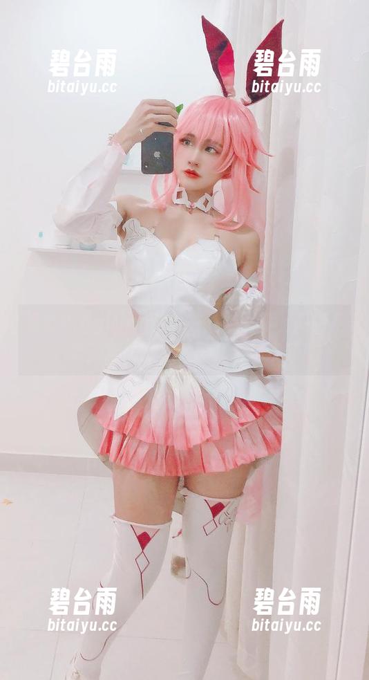 感谢PingPing独特的丝袜写真，高清后我的审美又提升了几个档次！