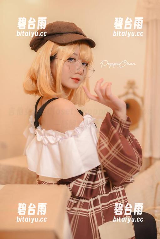吉他女孩的Closet：PoppaChan的cos原图，一眨眼就能让人想多了