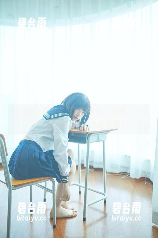 Shika小鹿鹿 Shika小鹿鹿在东京的自拍,咳咳,一不小心就是无尽的cos资源啊!