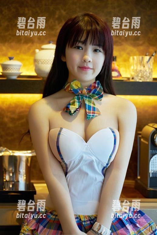 TuiGirl - 来吧！何奕恋的镂空盛会——这是一场作品集更新的奇遇！