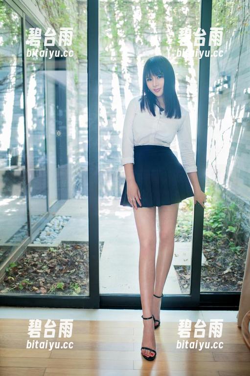 TuiGirl - 眼镜里的林萌萌，在线等你来美图她的每一个侧脸！