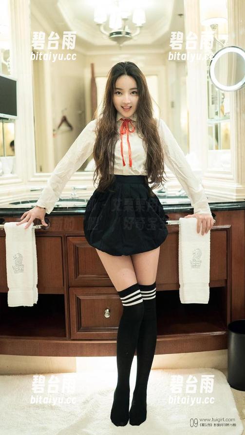TuiGirl推女郎 - 艾栗栗用高清丝袜带我去见见新的‘腿’，好奇宝宝复活现场！