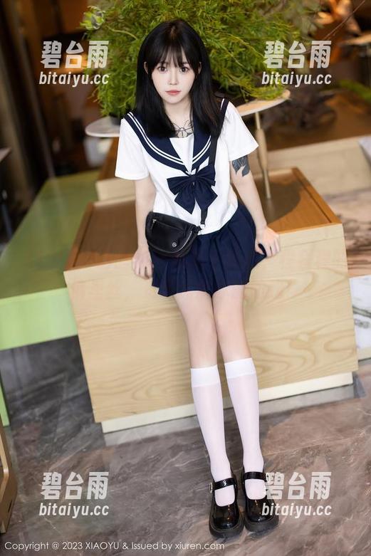 XIAOYU语画界 - 私拍小匠心，程程程的裤里丝，资源瓦解你的防线！