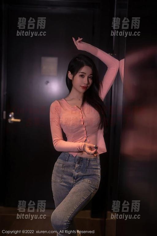 Xiuren秀人网 - 古月小同学的美腿黑丝合集，千万别被高清“勾引”了