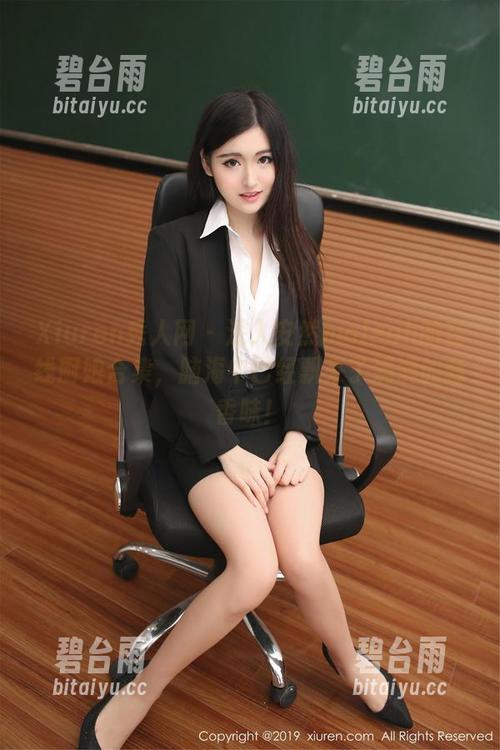 Xiuren秀人网 - 深入安然maleah的在线厨娘合集，脑海中已经飘来了满满的蒜香味！