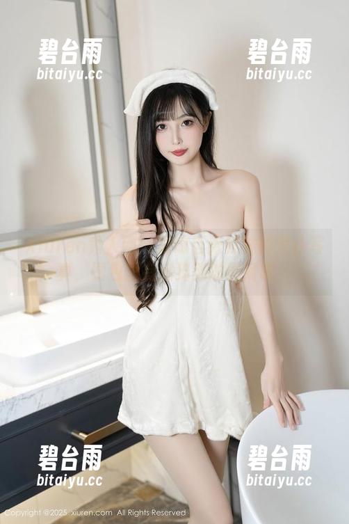 Xiuren秀人网 - 猫咪巨臀妹妹的女仆写真，图包里有点猫猫的傲娇哦～