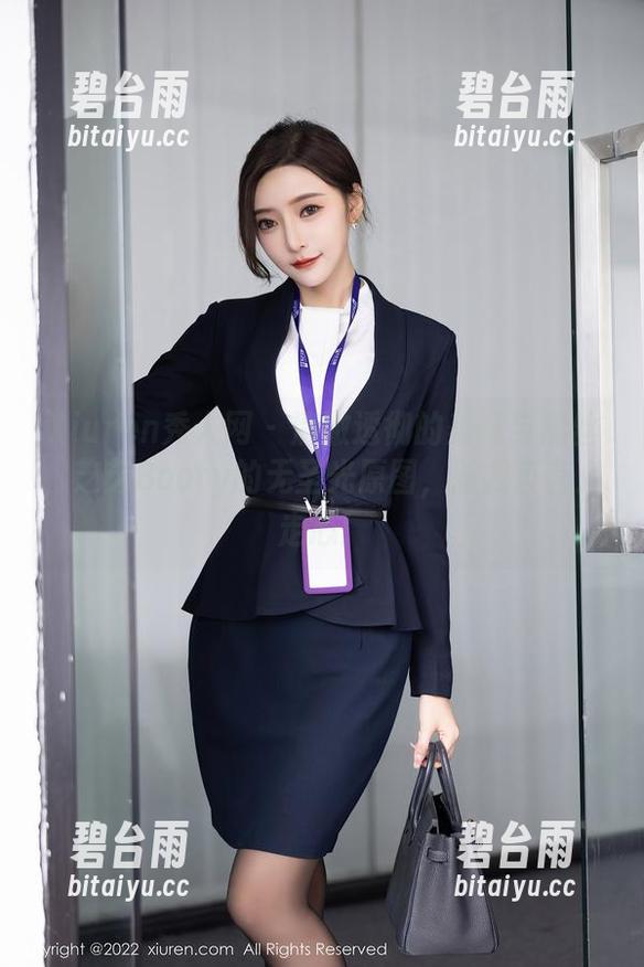 Xiuren秀人网 - 清澈透彻的美腿与黑丝，芝芝Booty的无圣光原图，恕我直言：走心！