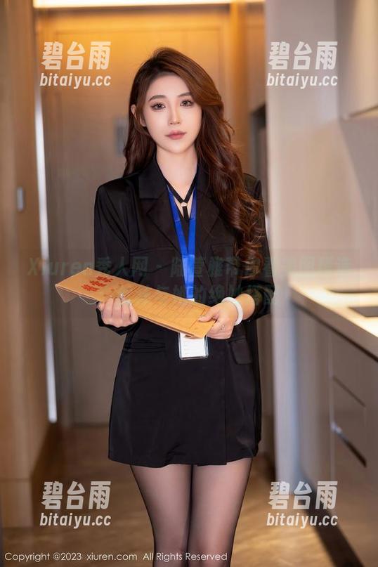 Xiuren秀人网 - 陆萱雅带你看美图精选：丝袜与她的绝妙搭配
