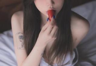 如果你在找Yuka(유카)的美腿作品，图库带给你的“意外”可能会超出预期哦。