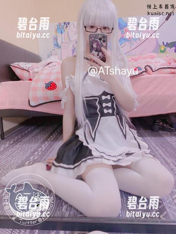 at鲨鱼的纯欲睡衣图包，根本无法抵抗的诱惑。