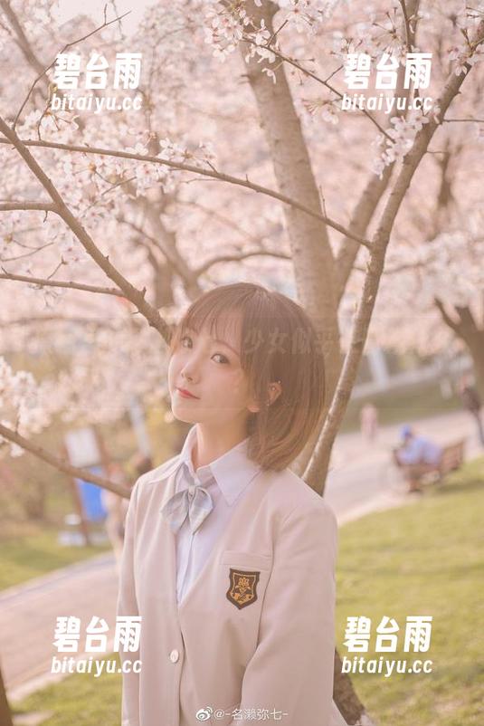 原图里的名濑弥七，少女似乎在隐藏什么？
