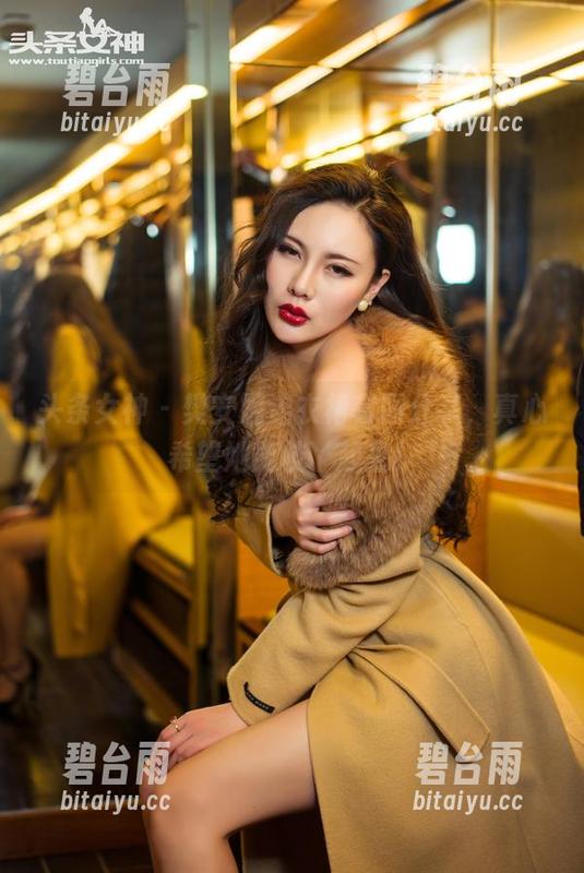 头条女神 - 樊安妮连衣裙套图分享，真心希望她能枝丫起来！