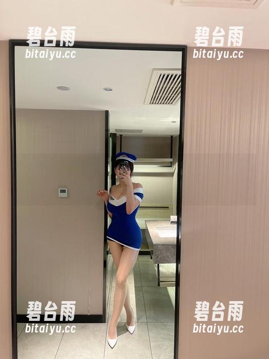 微密圈 - 聊聊奶宝妹纸的白丝合集，那绝对是值得一放再放的存在。