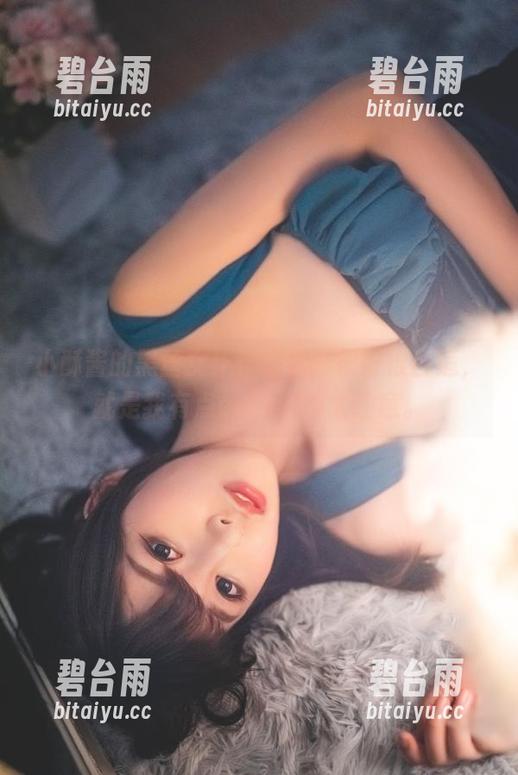 小酥酱的黑丝女仆作品集，很好很合适，就是我有点curr时不太注意。