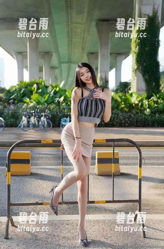 徐珺大哥 微密圈 - 在线等着徐珺大哥的彩虹光辉照片,内心小剧场:要是能拥有一整套的彩色气球就好了!