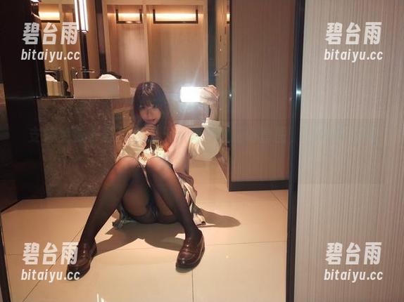 支持免费下载无颜小天使wy的运动套图，让你明白锻炼也有魅力！