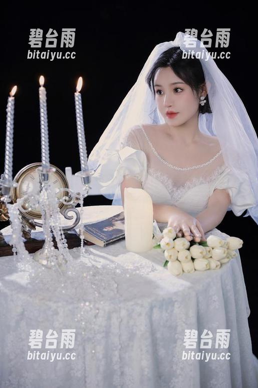 你见过桃暖酱的夏天图包吗？哎呀，这也太养眼了吧？