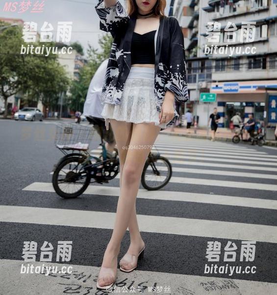 梦丝女神 - 柳儿的侧颜，无圣光的Hero，图集里的惊喜小细节！
