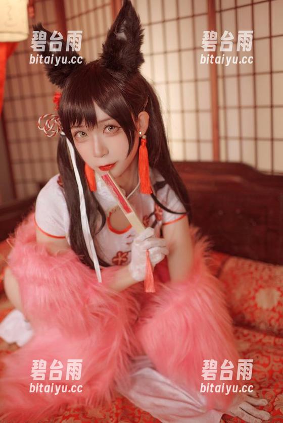 谈谈樱落Selena的豹纹图包：她的豹纹秒杀路人的冷漠？