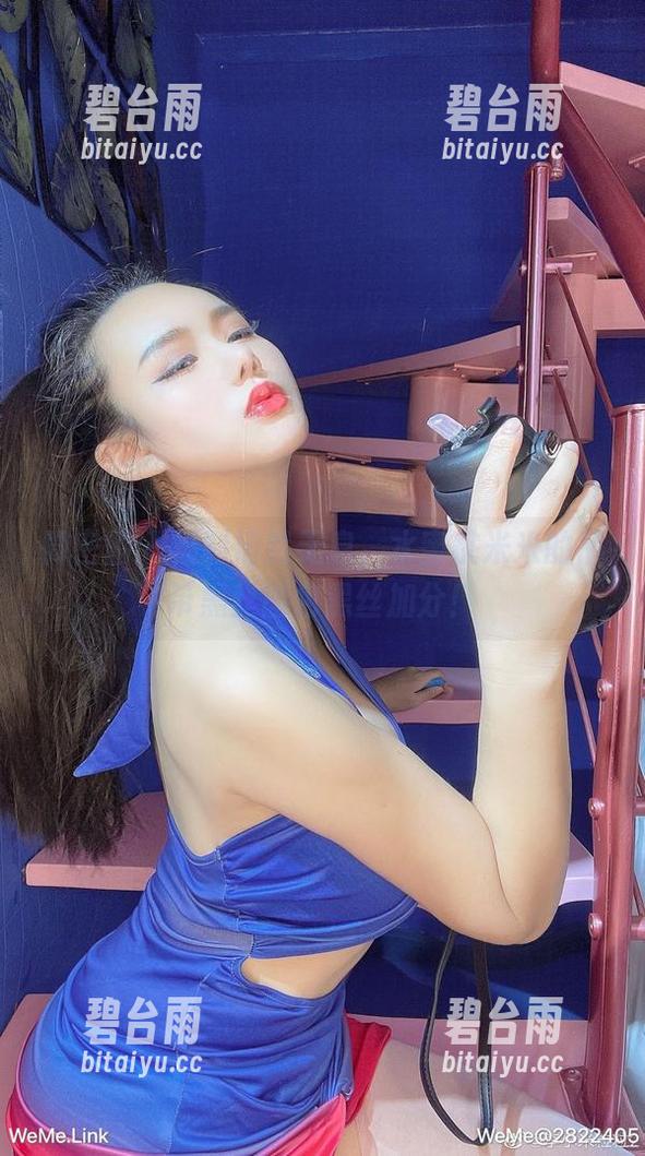 微密圈 - 福利悄然无息，水蜜桃米米的吊带黑丝图包黑丝加分！