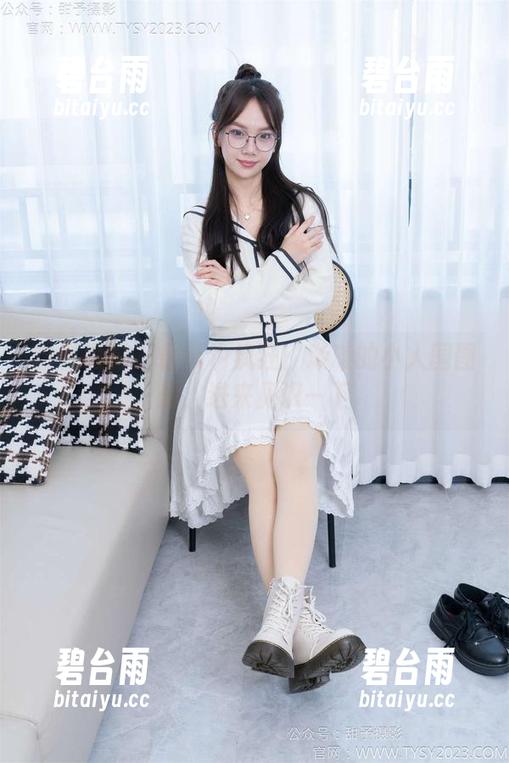 甜予摄影 - 最新也疯狂：璇璇的小人国图册，进来见识一下