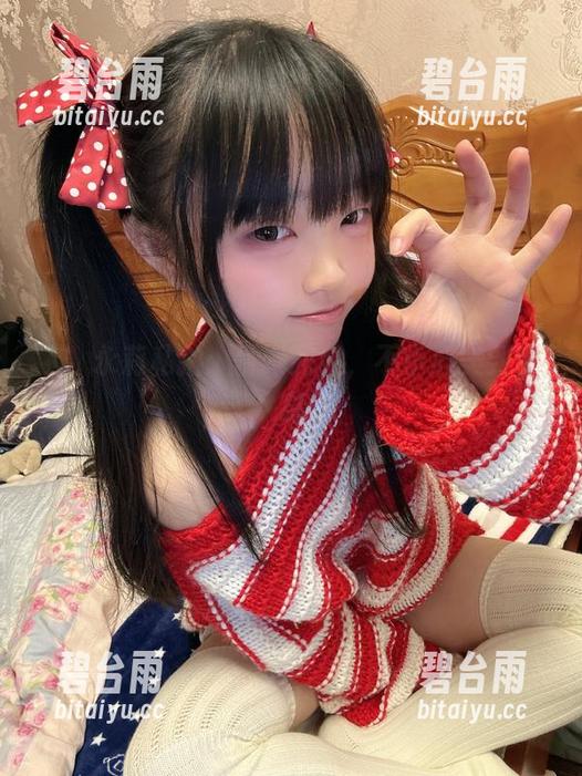神沢永莉私拍：蕾姆和风，不小心美到窒息