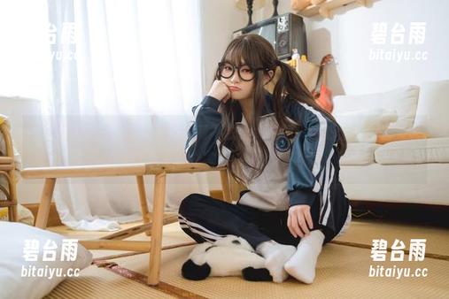 这组套图太完美了，神沢永莉不想做大姐姐，她想做“阅览对象”！