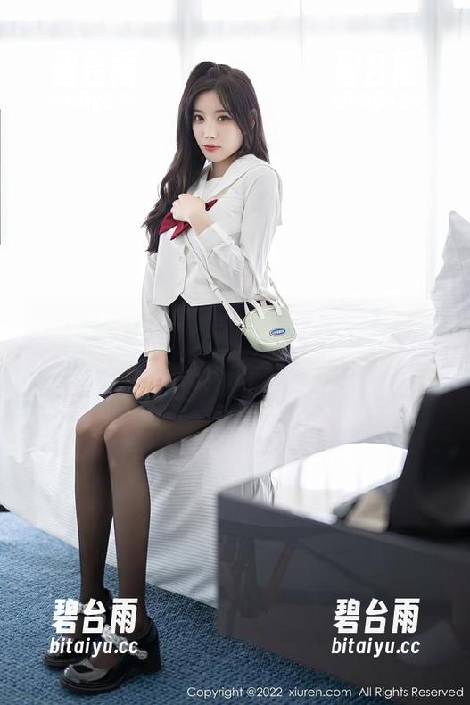 秀人网 - 超高清，万圣节来临！看林文文yooki如何在写真集中与吓人的妖怪共舞。