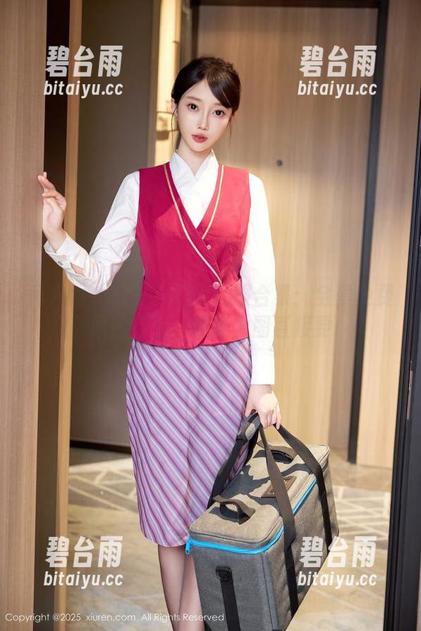 秀人网 - 白白Alina礼服合集：全景免费，原图走起，想要大图直接要！