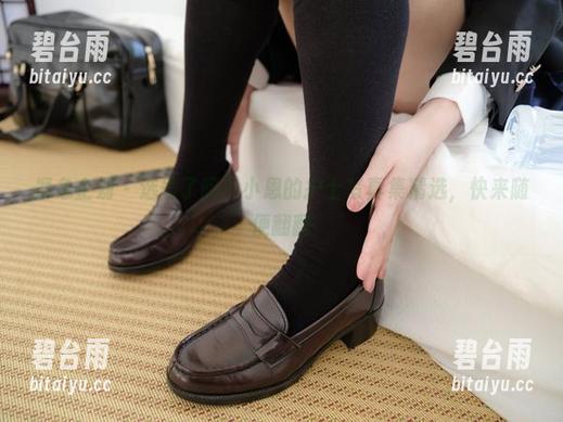 紧急企划 - 选号了吗？小恩的护士写真集精选，快来随便翻翻