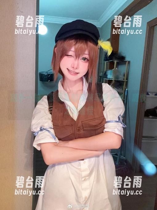 随手一拍，紫氯氯的棉袜写真合集，随性之美最佳
