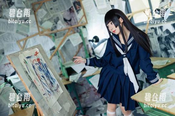 胡桃喵的高清户外写真，身边的小鸟都在偷瞄！