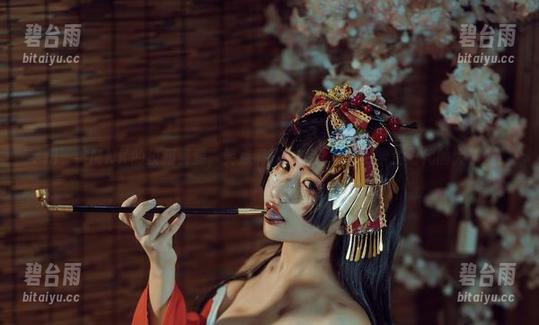 芊川一笑MNK的校服资源，笑点满满，适合想回到学生时代的大朋友！