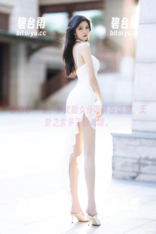 语画界 - 看，梦梵的女仆写真在这里，无奈之余多了份戏谑。