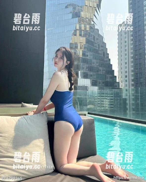 微密圈 - 在高清图库中，轩子巨二兔穿着酒红礼服的样子，反正我是不想错过每一个拉风的视角。
