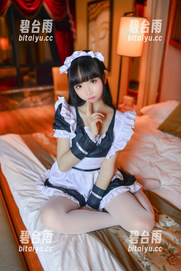 雪琪SAMA少女性感合集，不小心撞脸花瓣了