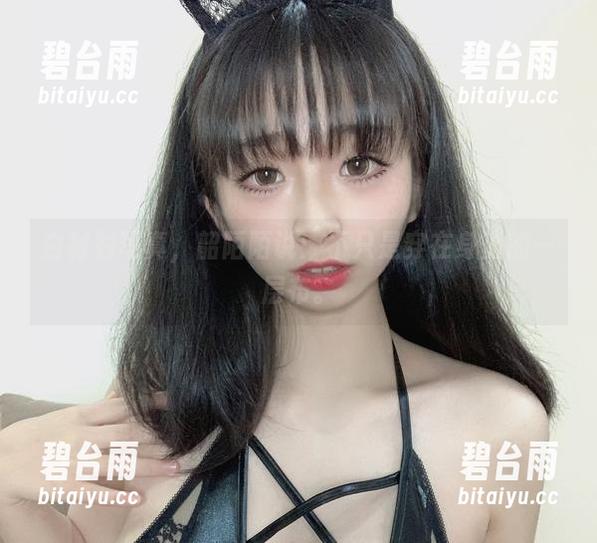 白衬衫写真，韶陌陌说：不只是穿在身上的一层布。