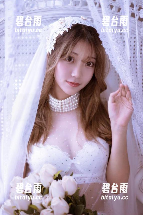 黑川教你，一个尼禄连衣裙的私拍图包怎么玩才不无聊！